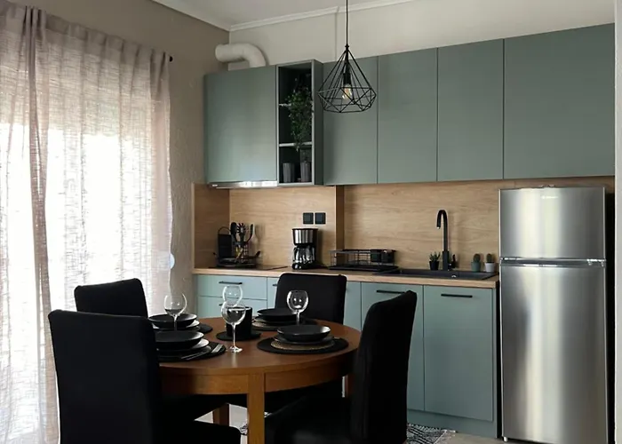 My Place نيوي إيبيفاتاي